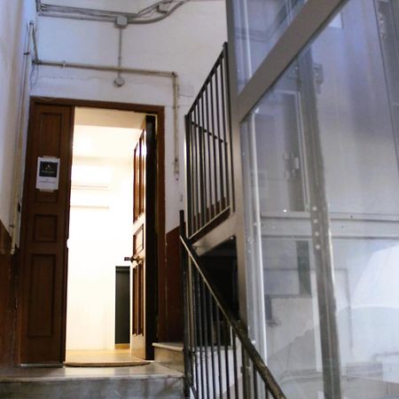 Blackwoody Contemporary Rooms - Napoli Centro Storico Nápoles Exterior foto
