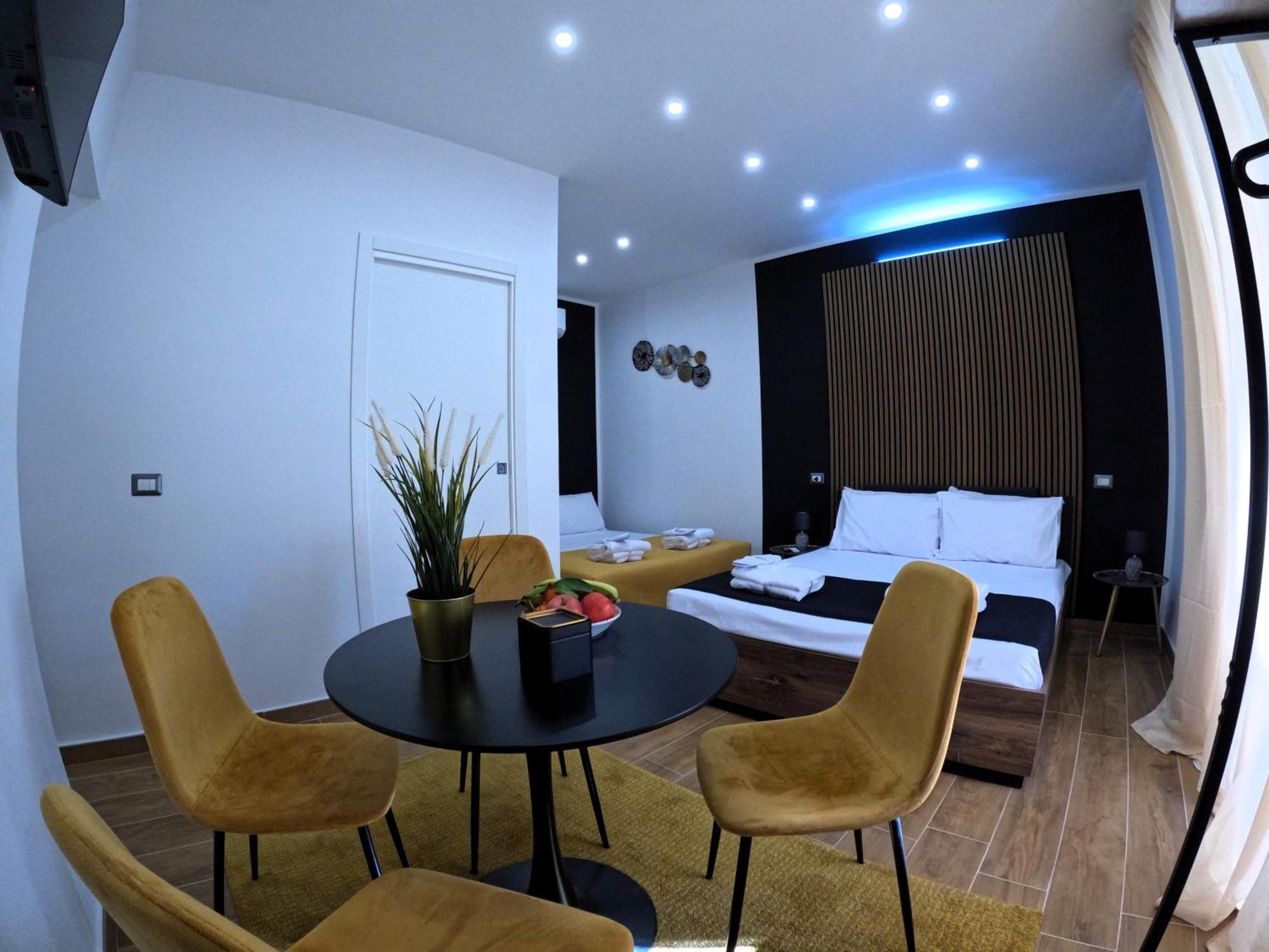 Blackwoody Contemporary Rooms - Napoli Centro Storico Nápoles Exterior foto
