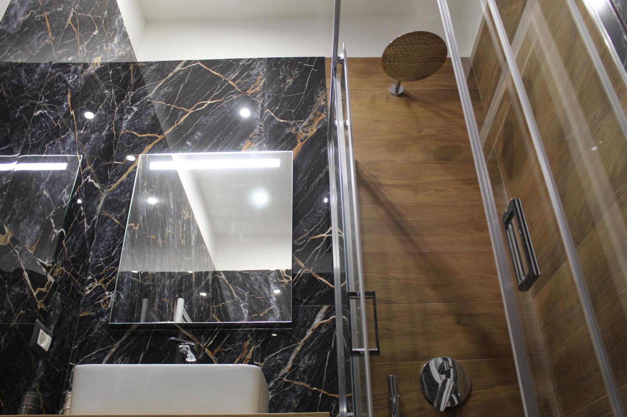 Blackwoody Contemporary Rooms - Napoli Centro Storico Nápoles Exterior foto